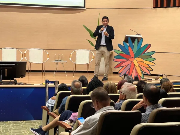 Marcos Burgos, conferencista para eventos corporativos sobre Innovación Sostenible