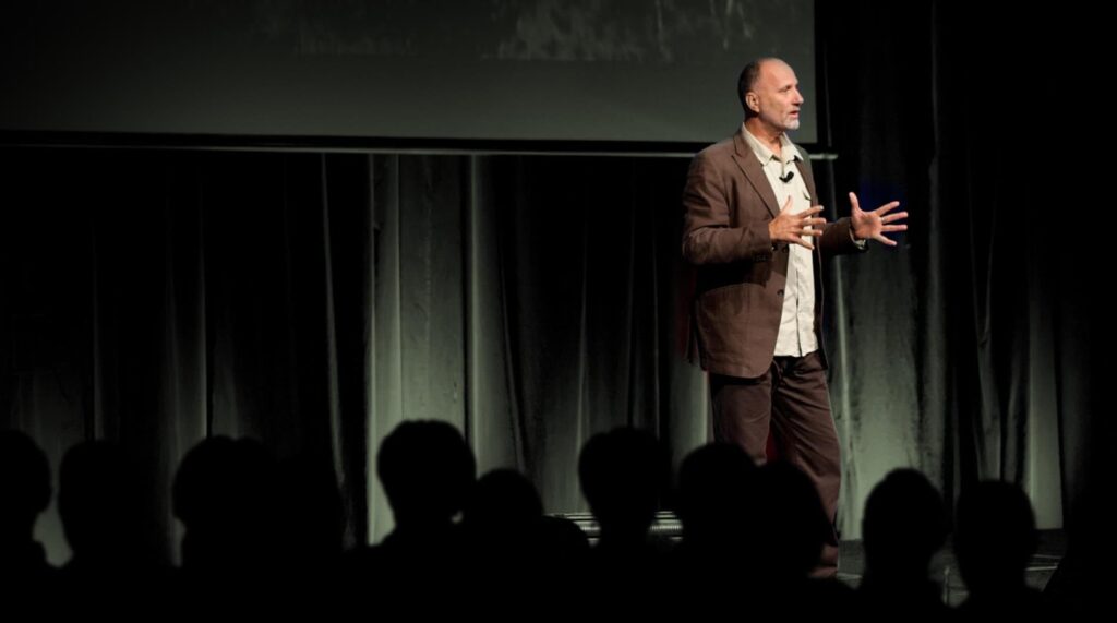 Yossi Ghinsberg Imagen 2 Conferencias Charlas Motivacionales Latinoamérica